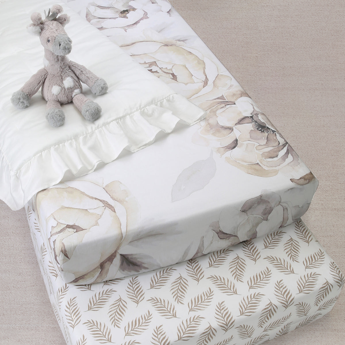 Signature White Floral & Leaf – Lambs & Ivy