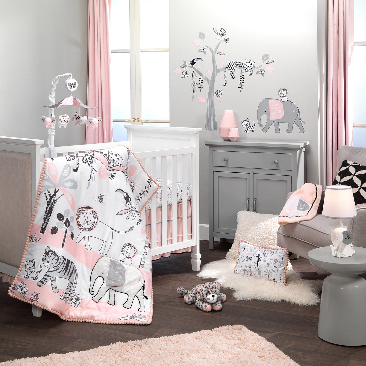 happy jungle nursery room