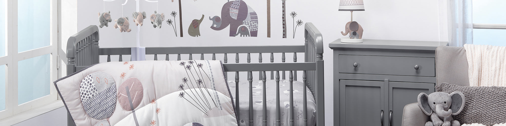 elephant love nursery bedding