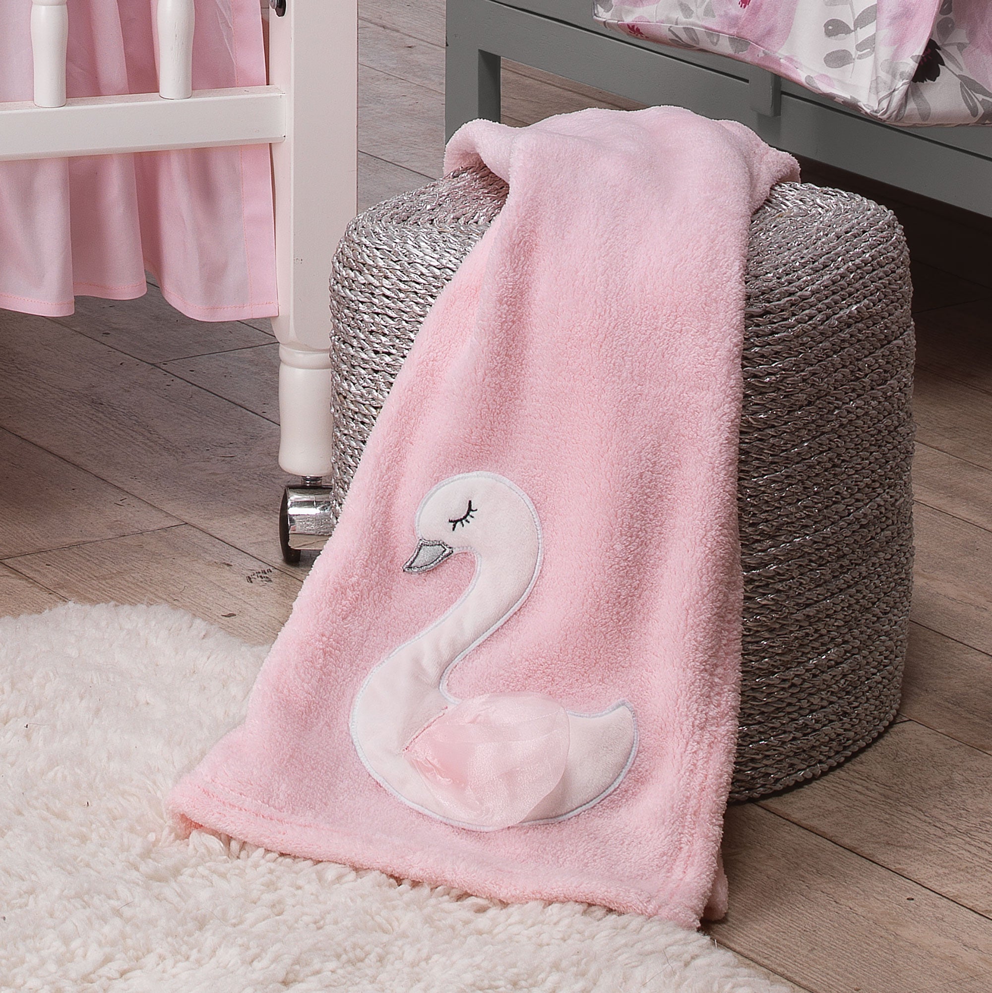 Blossom Pink/White Swan Coral Fleece Baby Blanket – Lambs & Ivy