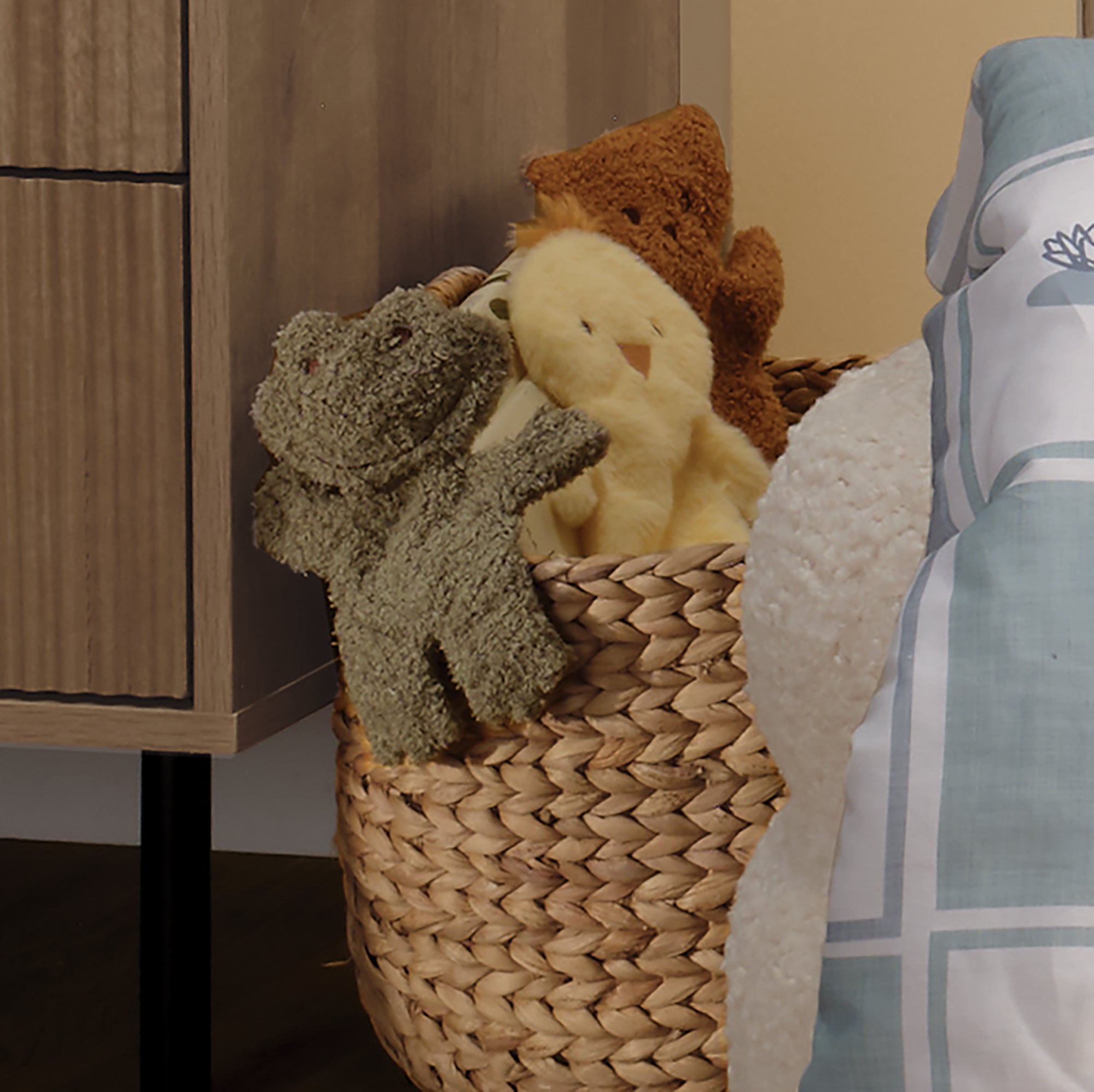 タニータニーエマ＆ゴールドベイビーセット Duck, Frog, and Bear Trio Lovey/Security Blanket Baby Gift Set