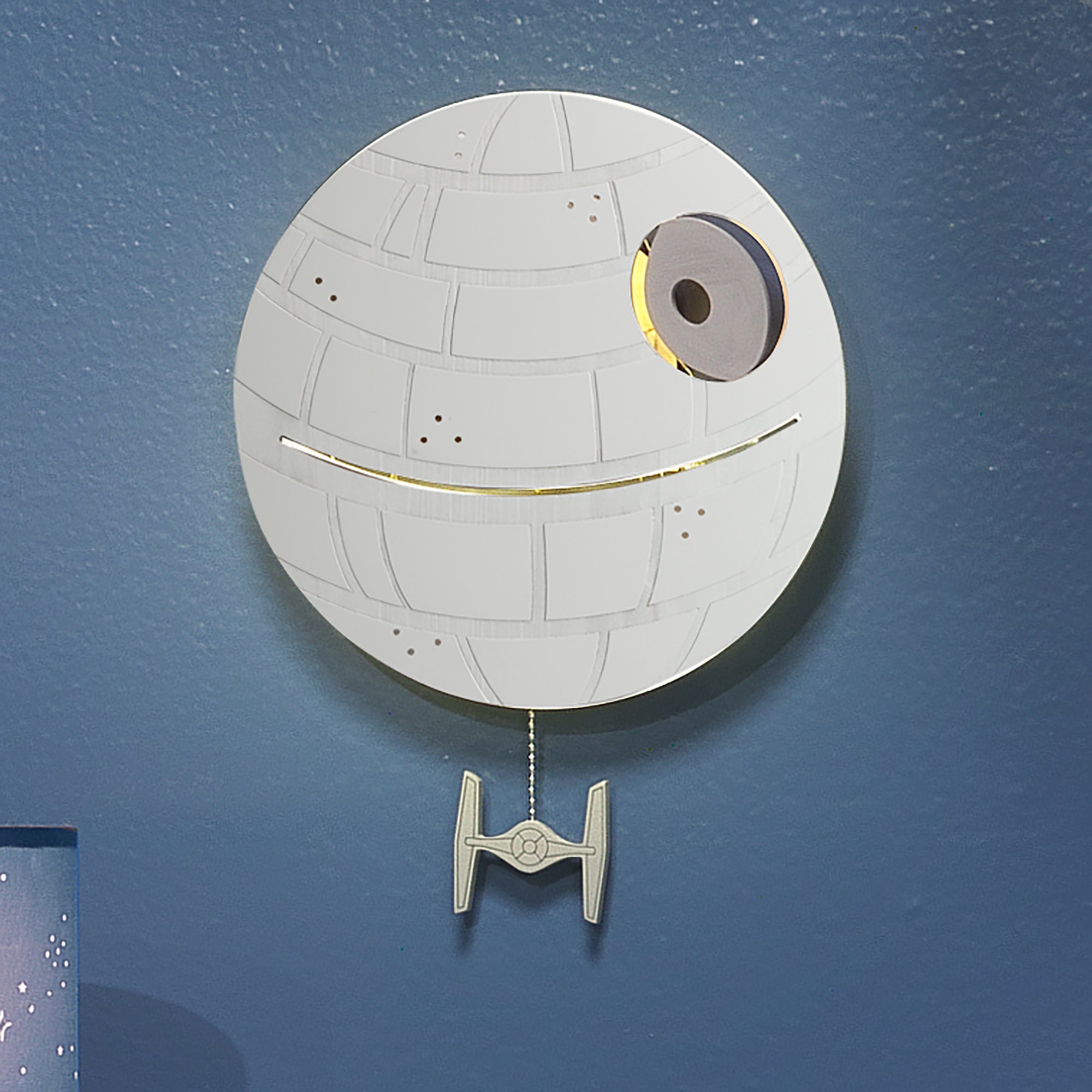 Star Wars Signature LED Light-Up Death Star Wall Decor/Art – Lambs