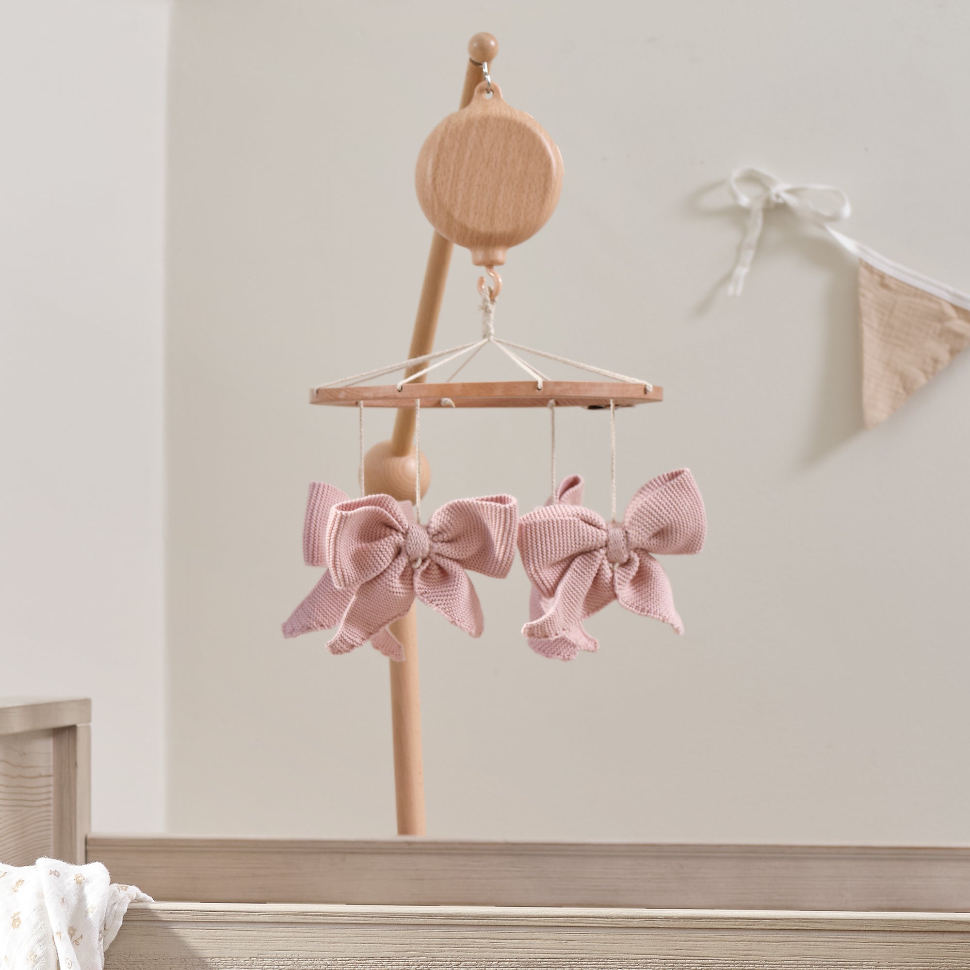 2-n-1 Organic Bow Musical Baby Crib Mobile by Lambs & Ivy