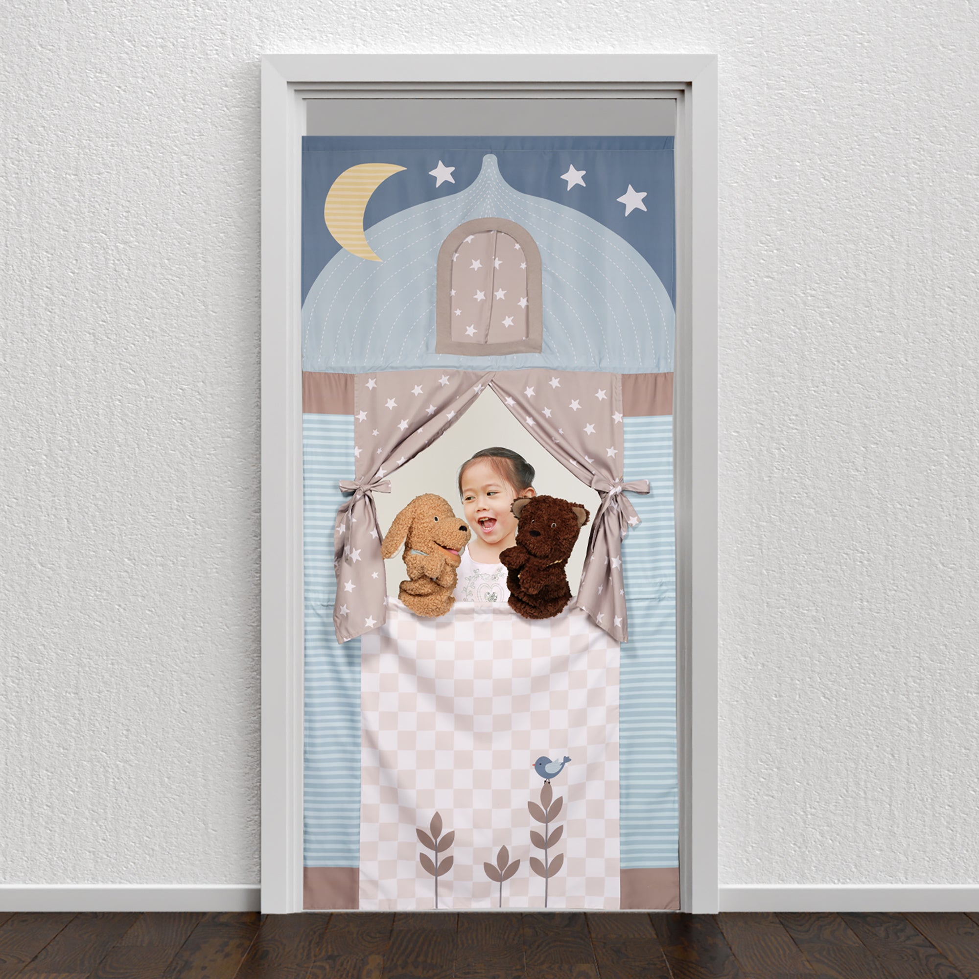 Doorway Puppet Theater with 2 Puppets by Lambs & Ivy