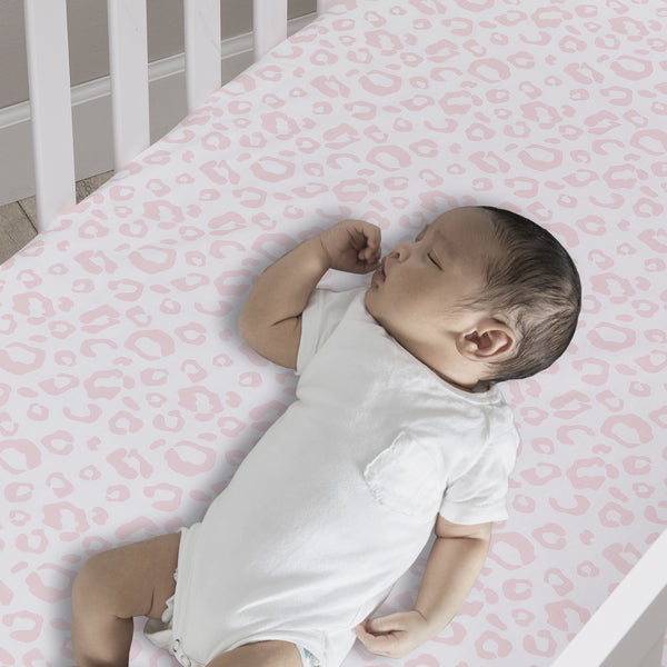 Signature Leopard Organic Cotton Fitted Crib Sheet by Lambs & Ivy